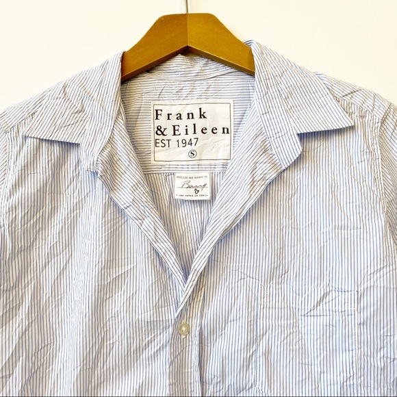 Frank & Eileen Barry Signature Crinkle Button Front Shirt Striped Women's  Small - Picture 2 of 9